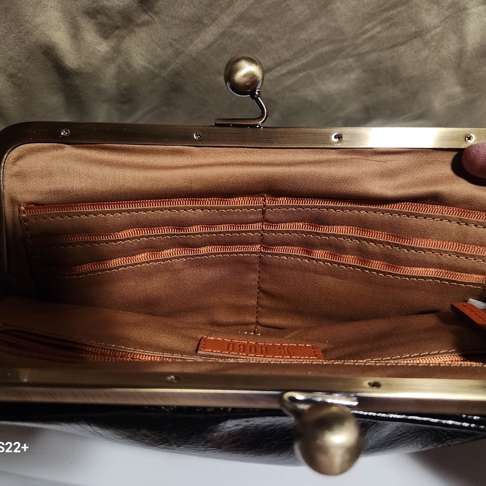 Hobo The Lauren Black  Frame Leather Clutch/Crossbody w/kisslock Brass Hw- NEW - Picture 5 of 6